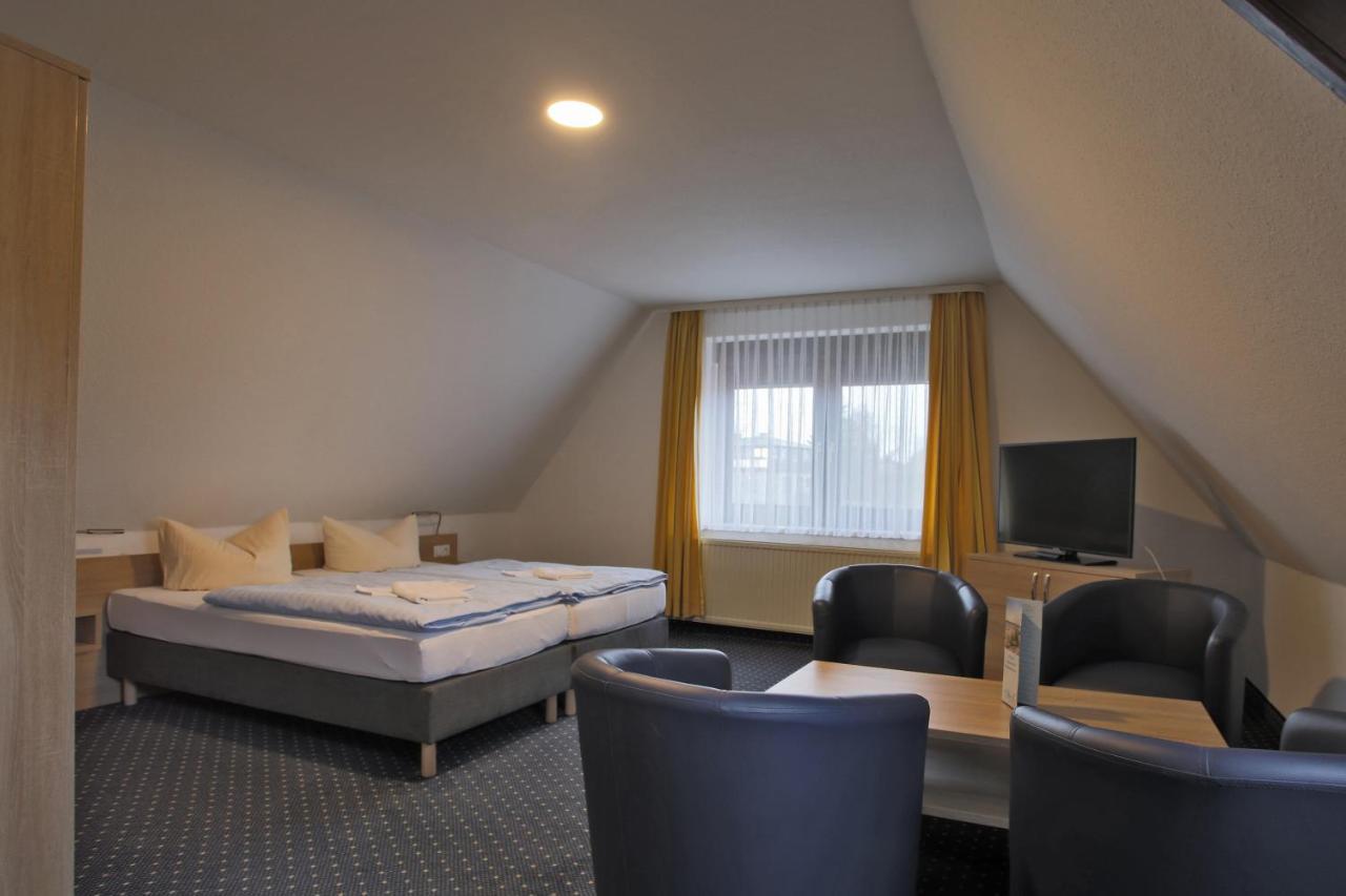Hotel & Restaurant Am Wasser Breege Eksteriør billede