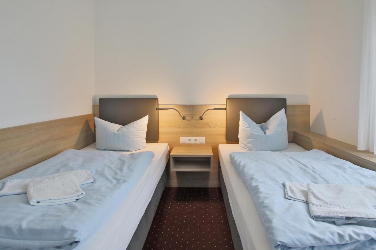 Hotel & Restaurant Am Wasser Breege Eksteriør billede