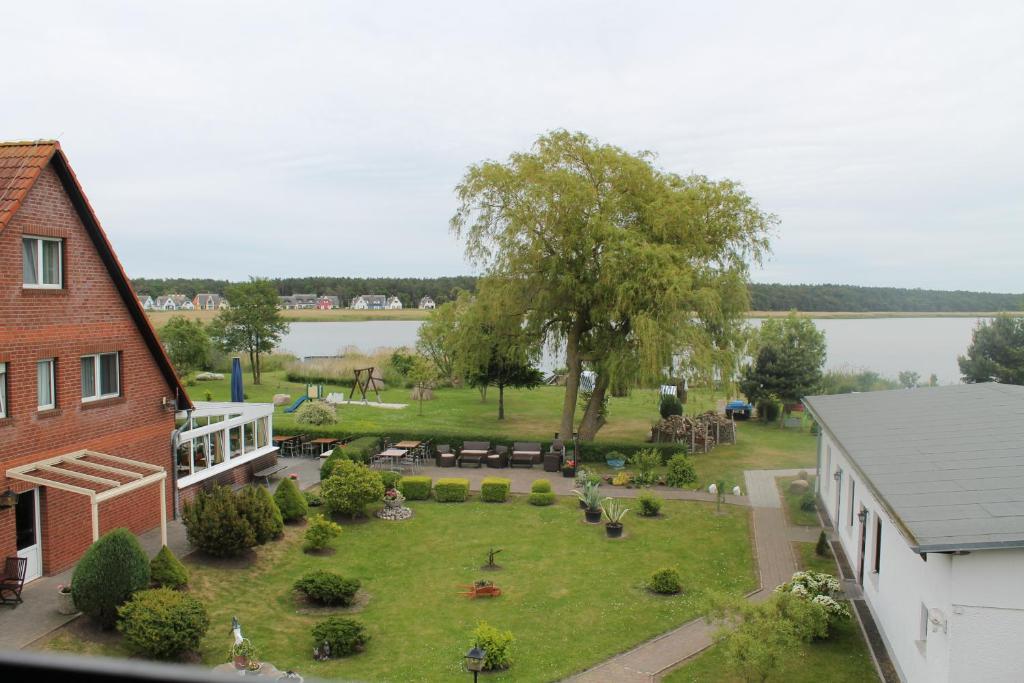 Hotel & Restaurant Am Wasser Breege Eksteriør billede